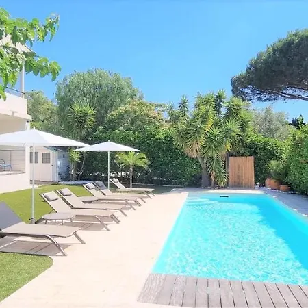 Montfleuri, Vieille à Pieds, Vue Mer, Piscine, 8 Pers * Sainte-Maxime