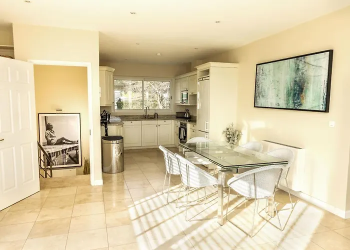 Montfleuri, Vieille à Pieds, Vue Mer, Piscine, 8 Pers Villa *