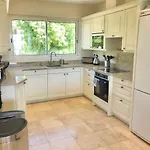 Villa Montfleuri, Vieille A Pieds, Vue Mer, Piscine, 8 Pers