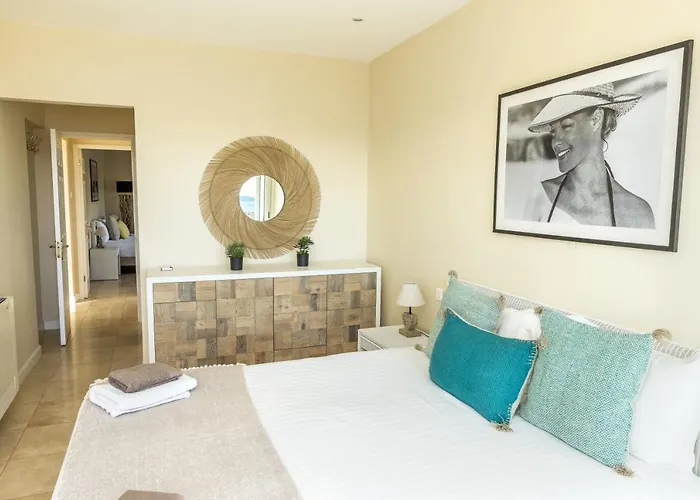 Montfleuri, Vieille A Pieds, Vue Mer, Piscine, 8 Pers Villa *