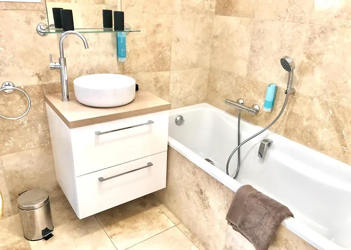 Montfleuri, Vieille A Pieds, Vue Mer, Piscine, 8 Pers Sainte-Maxime