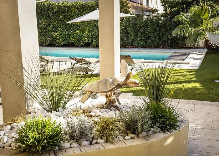 Villa Montfleuri, Vieille A Pieds, Vue Mer, Piscine, 8 Pers *